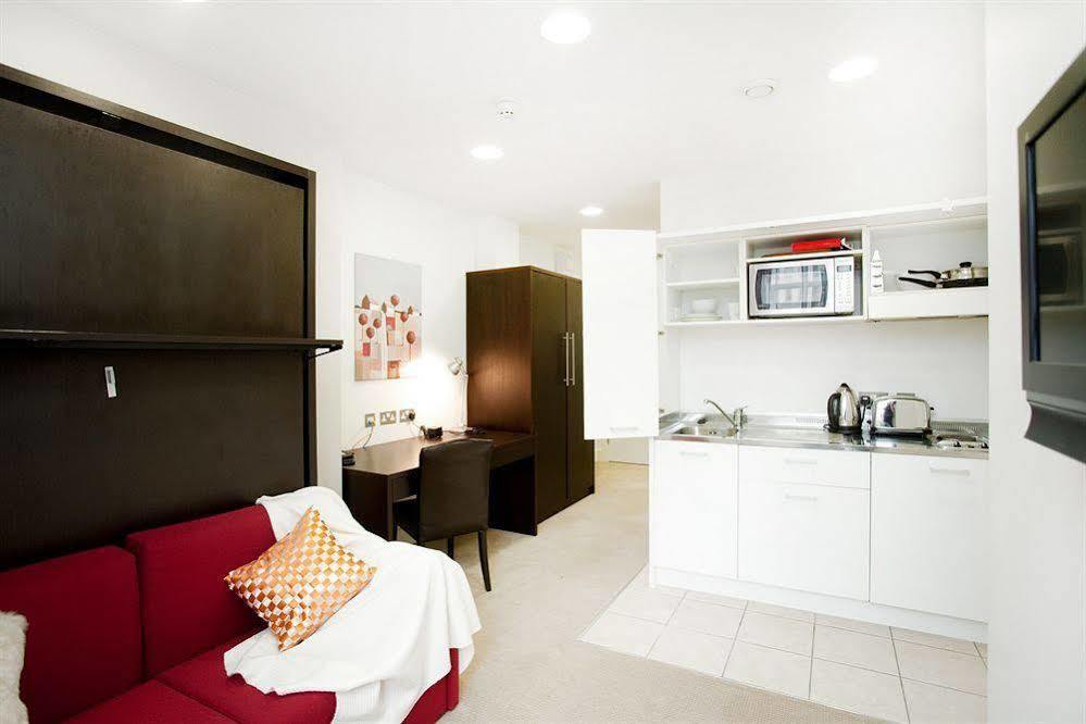 2 Devonshire Rooms Лондон Экстерьер фото